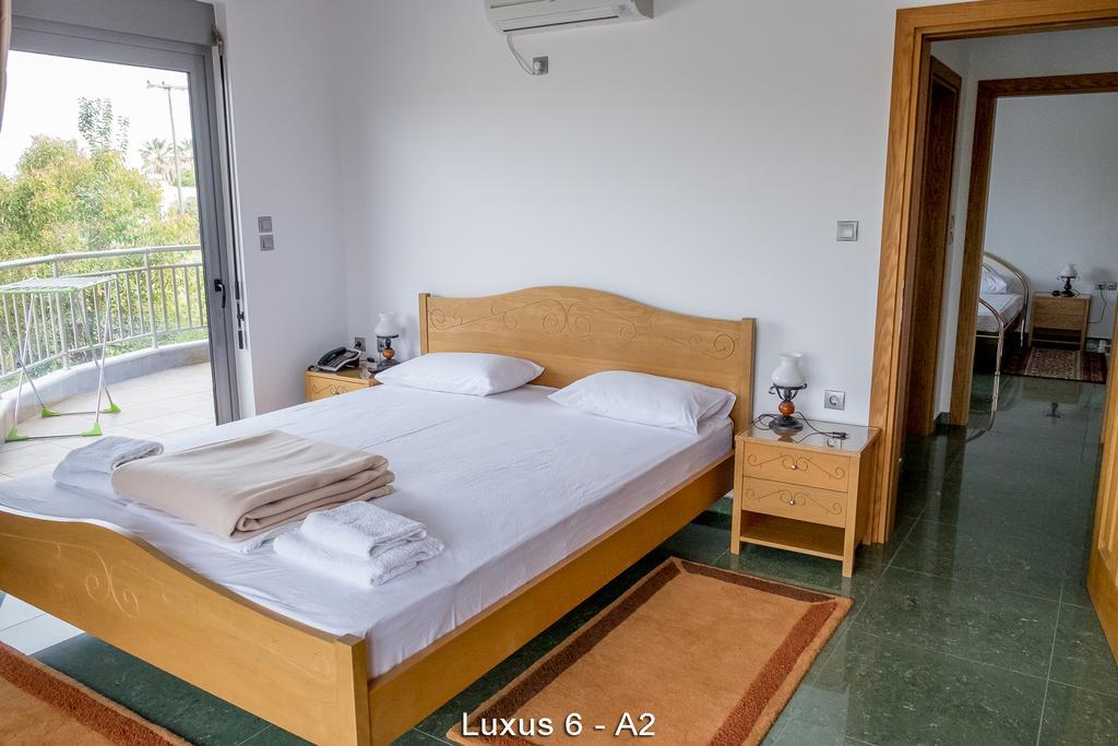 Luxury Family Two-Bedroom Apartment (4 Adults + 2 Children)